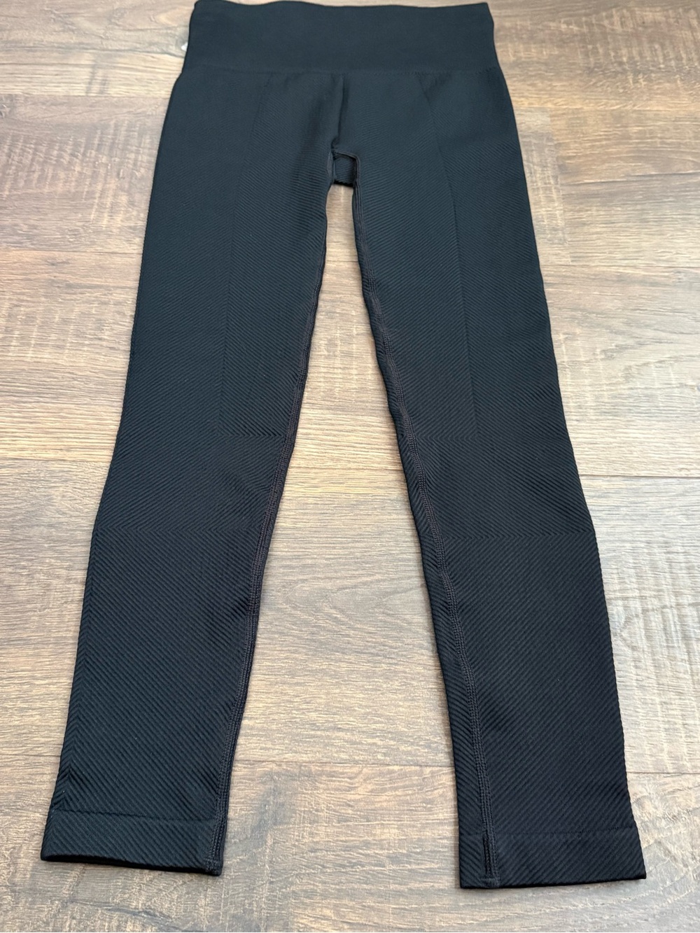 SPANX women’s XS Black “look at me now” leggings nwt